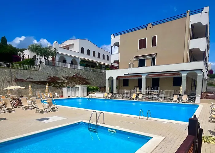 Casa La Perla - Con Terrazza Panoramica, Piscina E Free Parking Apartment