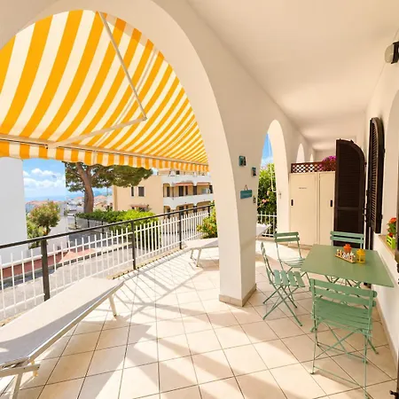 Casa La Perla - Con Terrazza Panoramica, Piscina E Free Parking