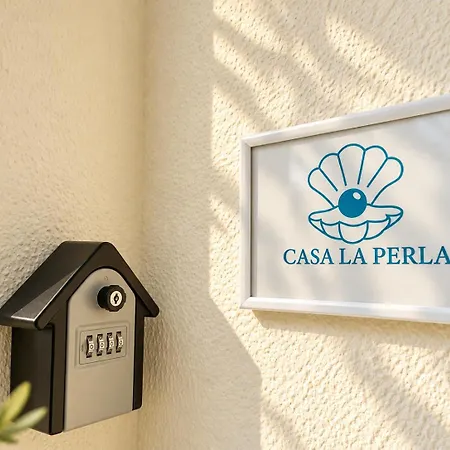 Casa La Perla - Con Terrazza Panoramica, Piscina E Free Parking Lägenhet
