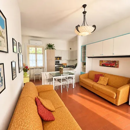 Lägenhet Casa La Perla - Con Terrazza Panoramica, Piscina E Free Parking
