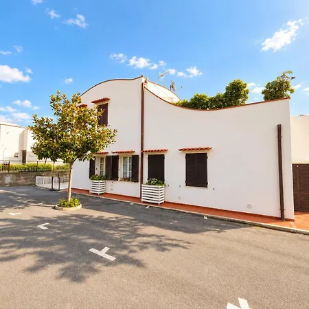Casa La Perla - Con Terrazza Panoramica, Piscina E Free Parking * Ceriale