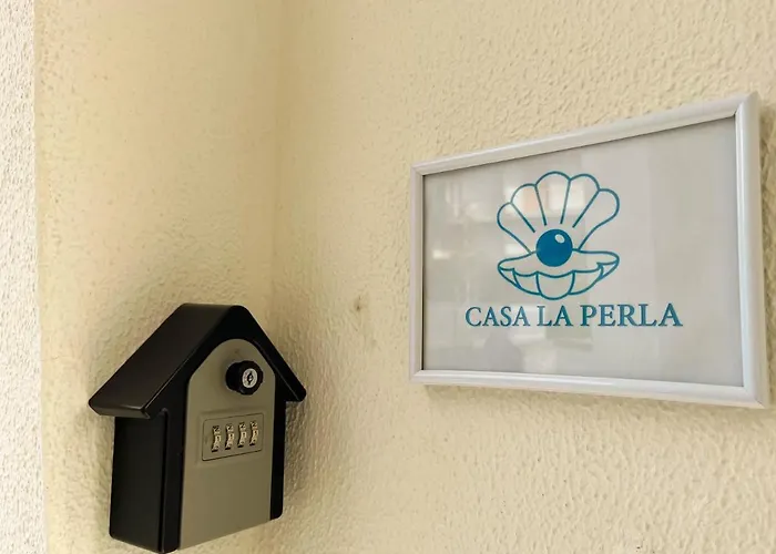Apartamento Casa La Perla - Con Terrazza Panoramica, Piscina E Free Parking *